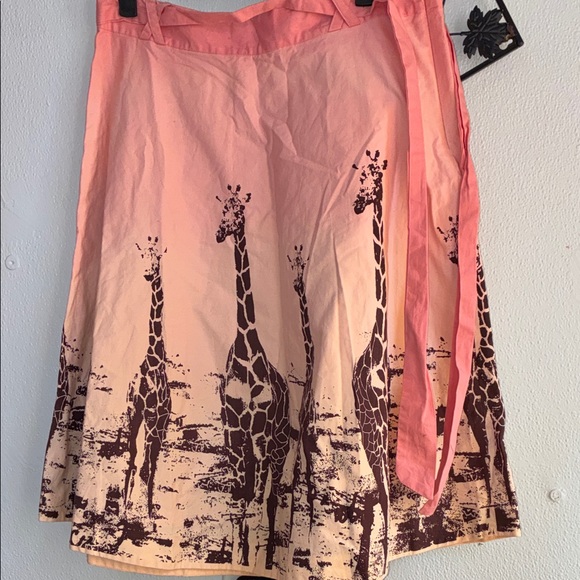 Odille Pink Ombre Giraffe Print A-Line Skirt - Picture 4 of 4